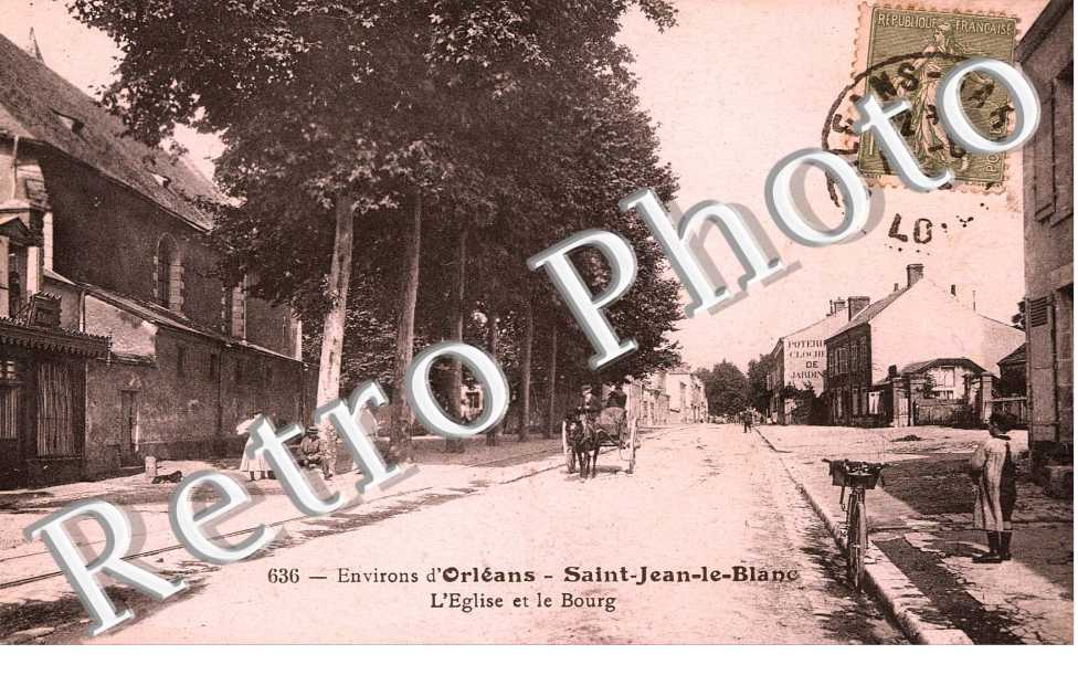 L'eglise  et le bourg