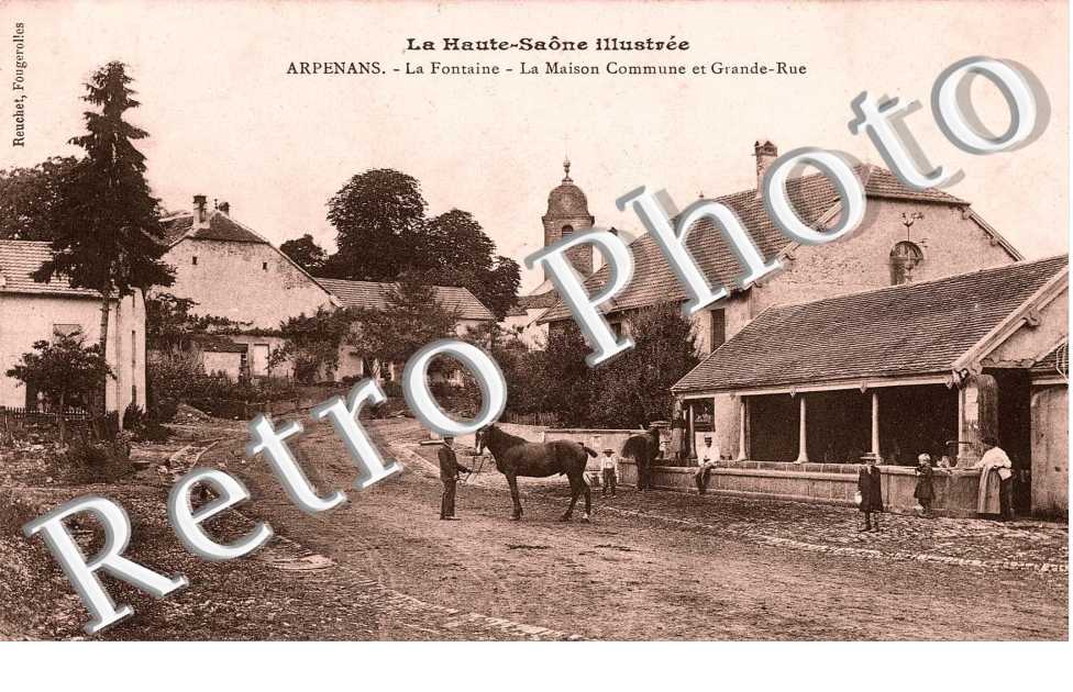 la fontaine, la maison commune et Grande Rue