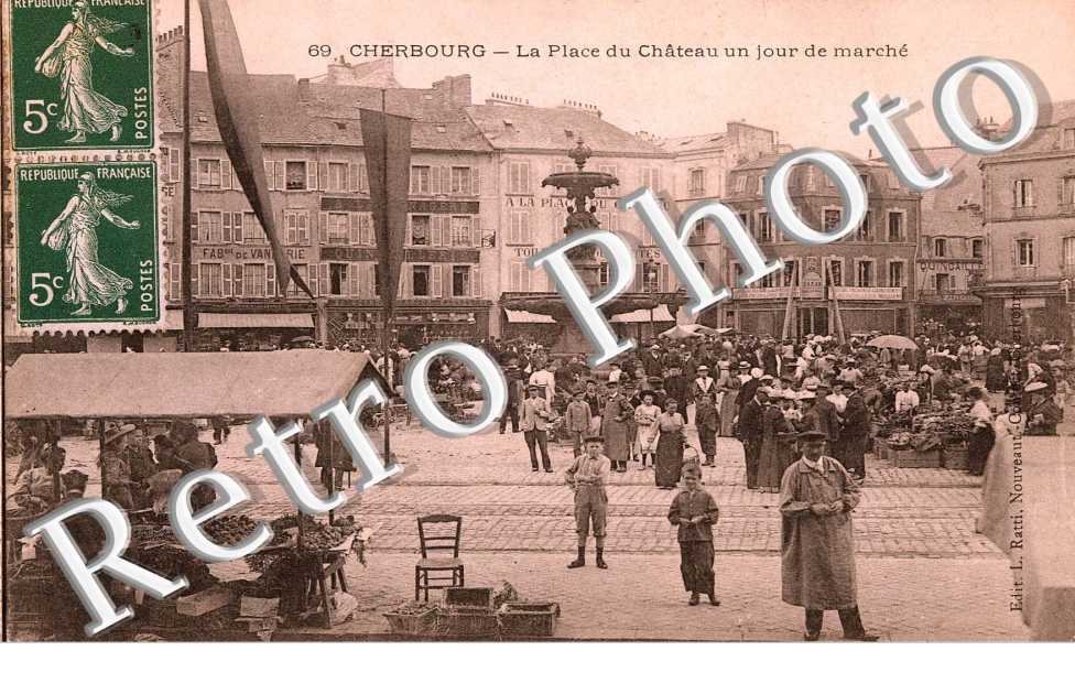 La place du chateau un jour de marche