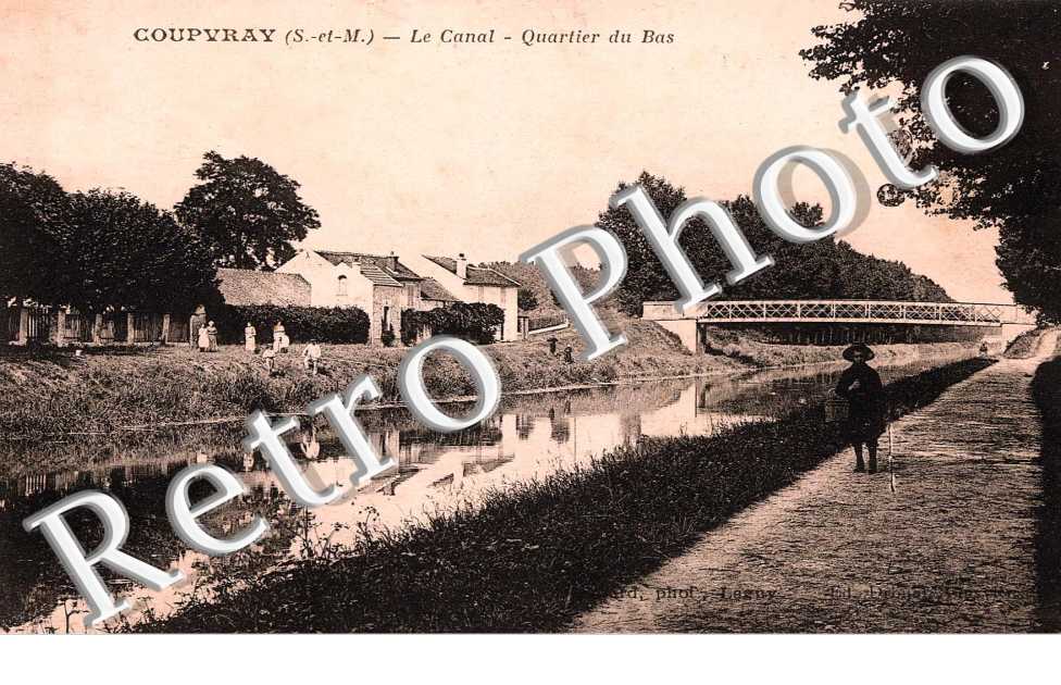 Le canal - quartier du bas