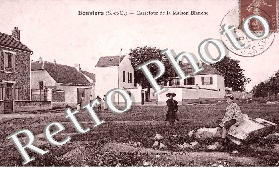BOUVIERS Carrefour de la Maison Blanche