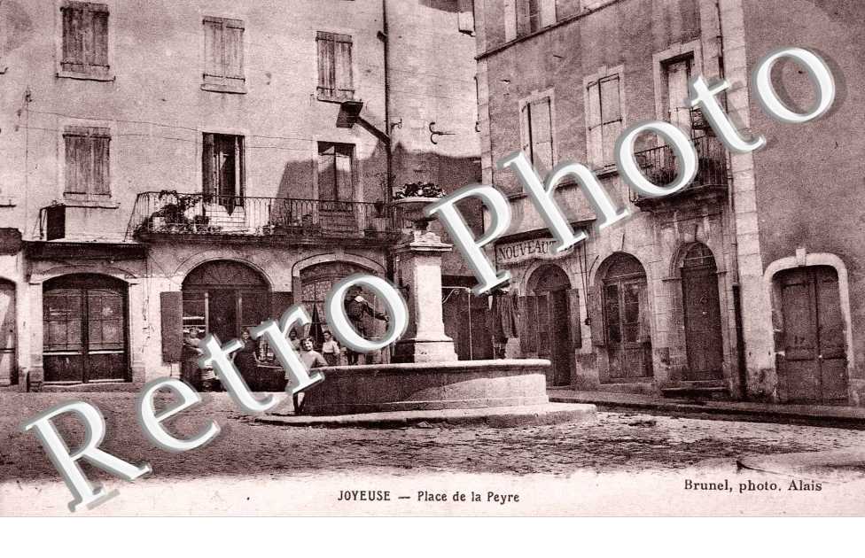 Place de la Peyre