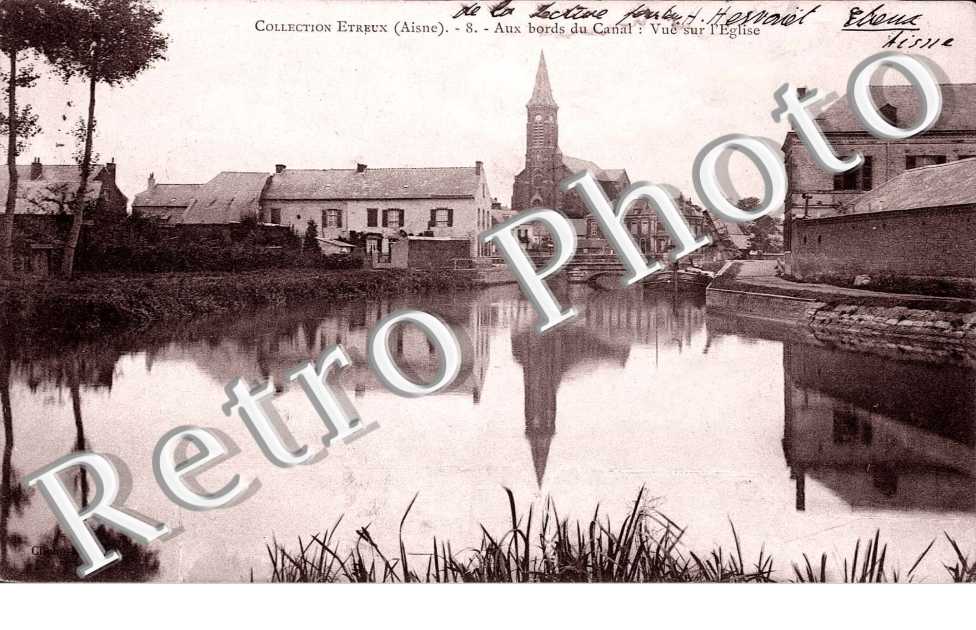 Au bord du canal - Vue sue l'Eglise