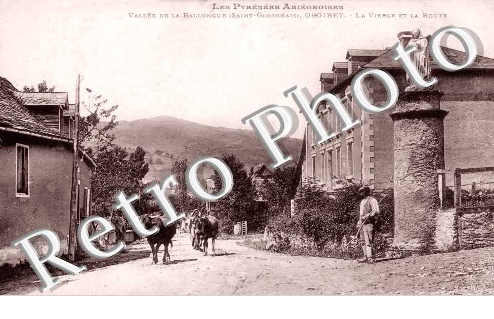la vierge et la route