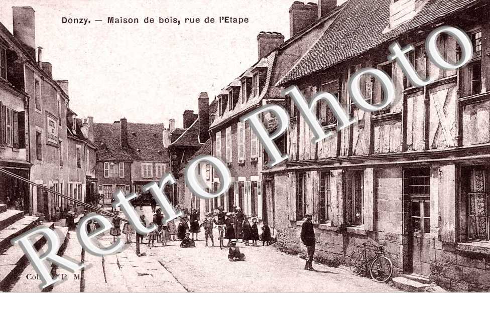 Maison de bois rue de l'Etape