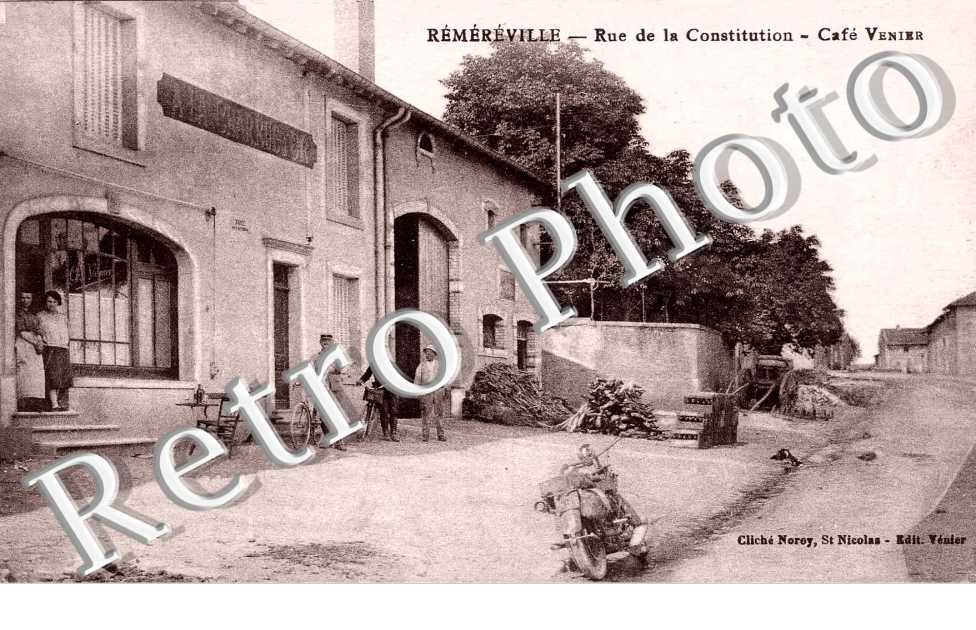 rue de la Constitution, cafe Venier