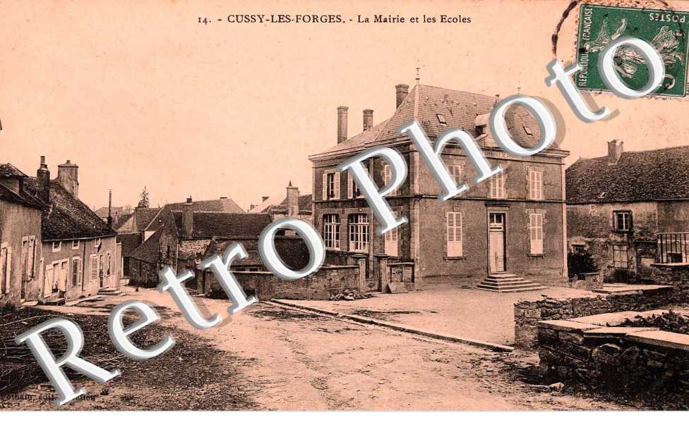La mairie et les ecoles
