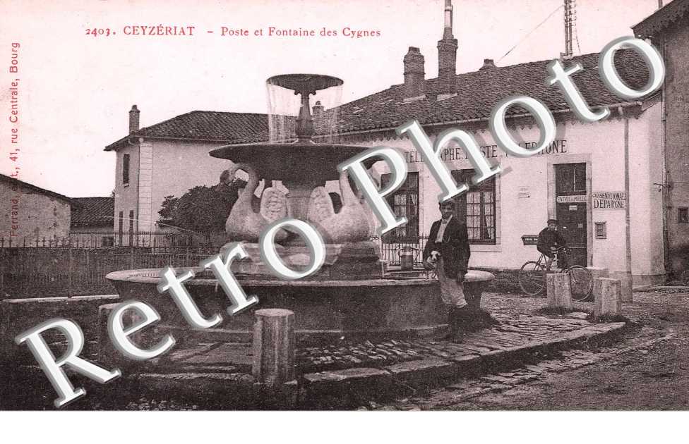 POSTE ET FONTAINE DES CYGNES