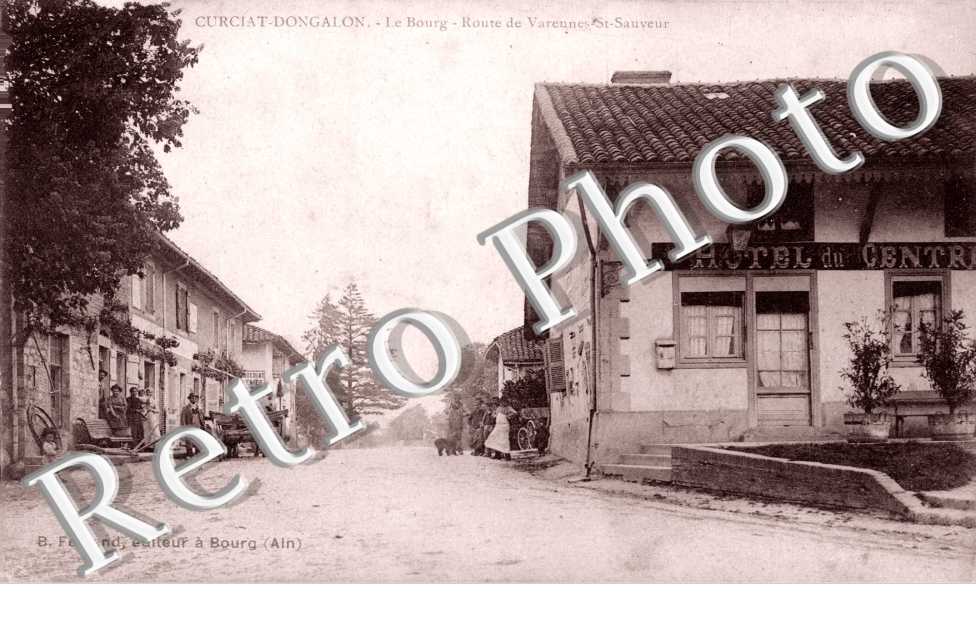  Le bourg - route de Varennes-St-sauveur