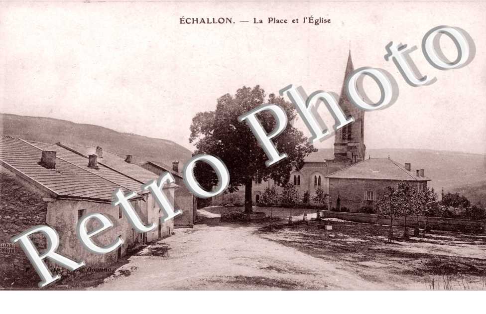 La place et l'eglise