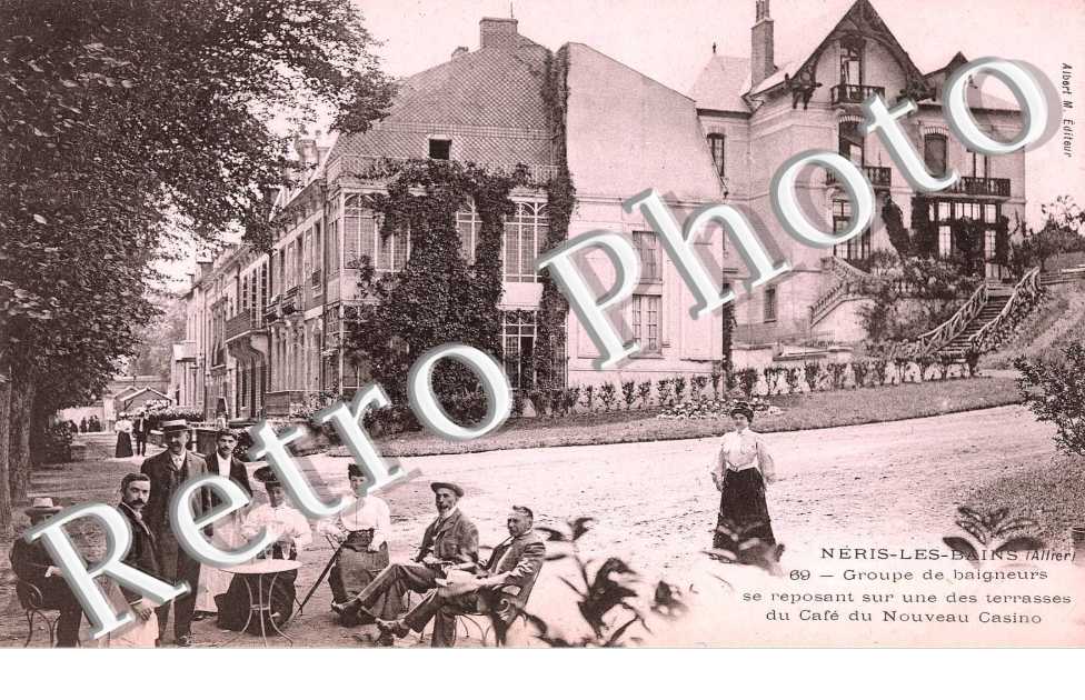 GROUPE DE BAIGNEURS