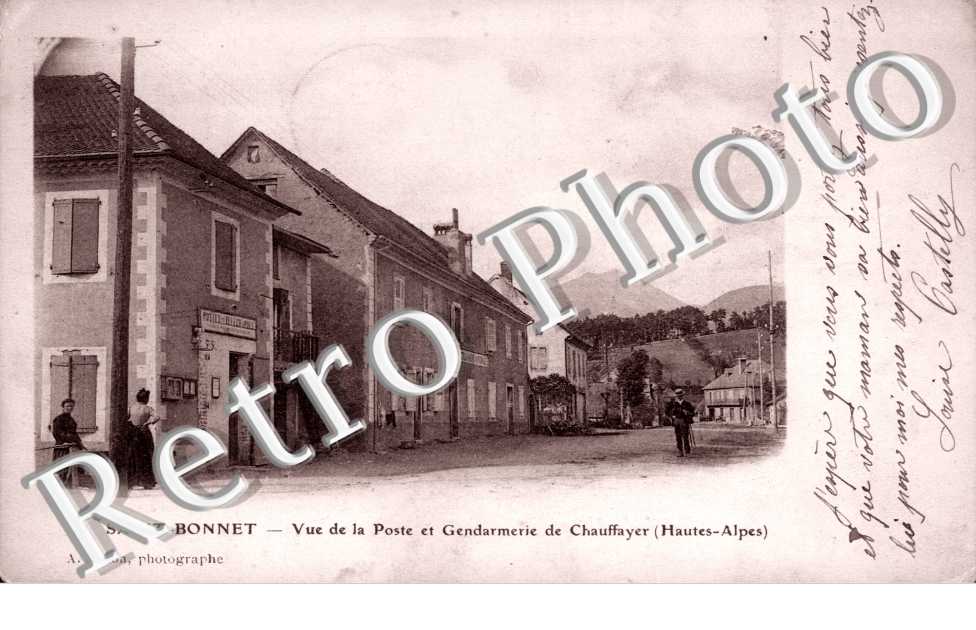 Saint Bonnet, la Poste et Gendarmerie de Chauffayer