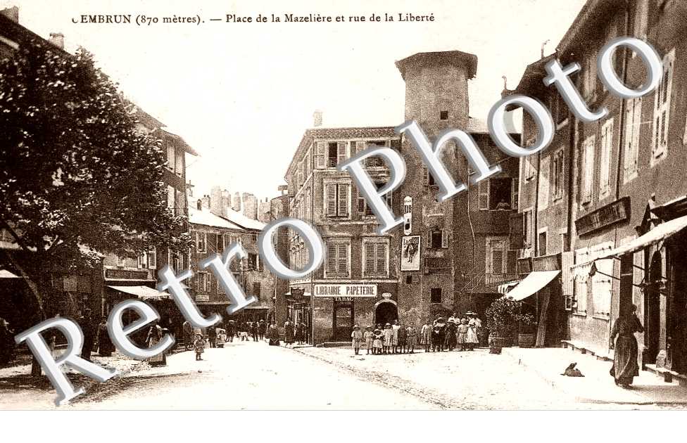 Place de la Mazeliere et Rue de la Liberte
