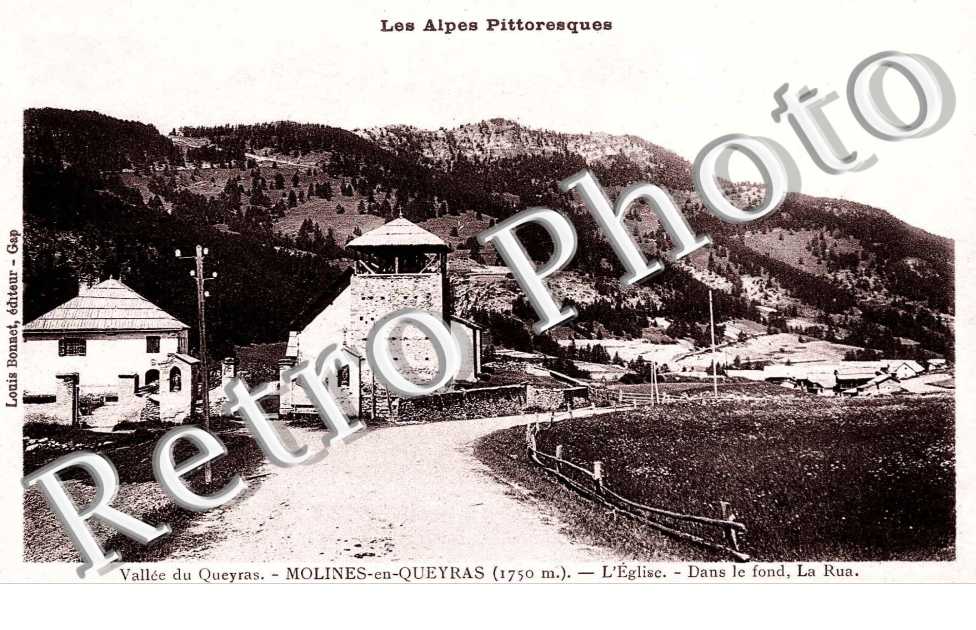 vallee du queyras l'eglise dans le fond la rua