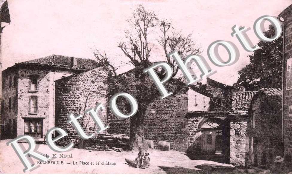 La Place et le Chateau