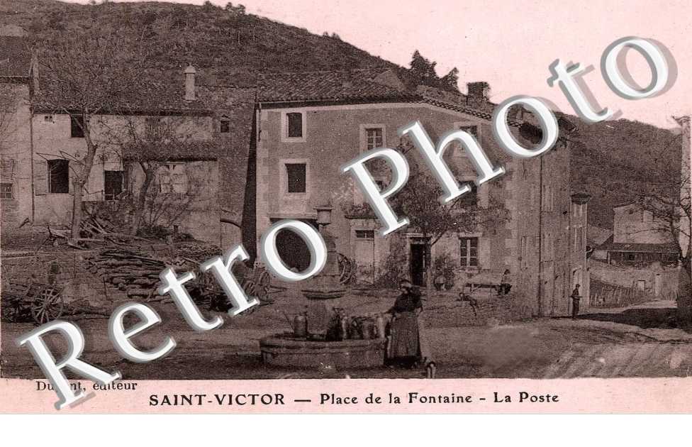 Place de la Fontaine, La Poste
