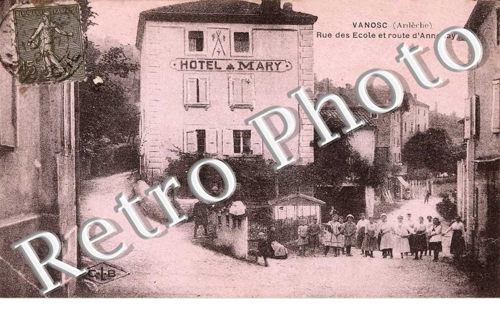 Rue des ecoles et route d'Annonay