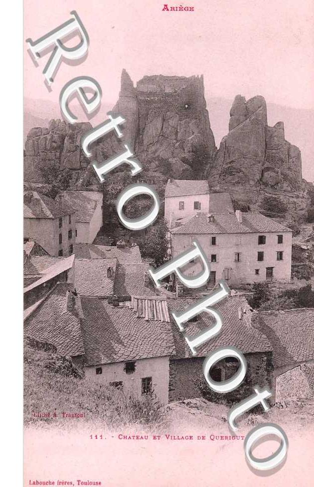 chateau et village