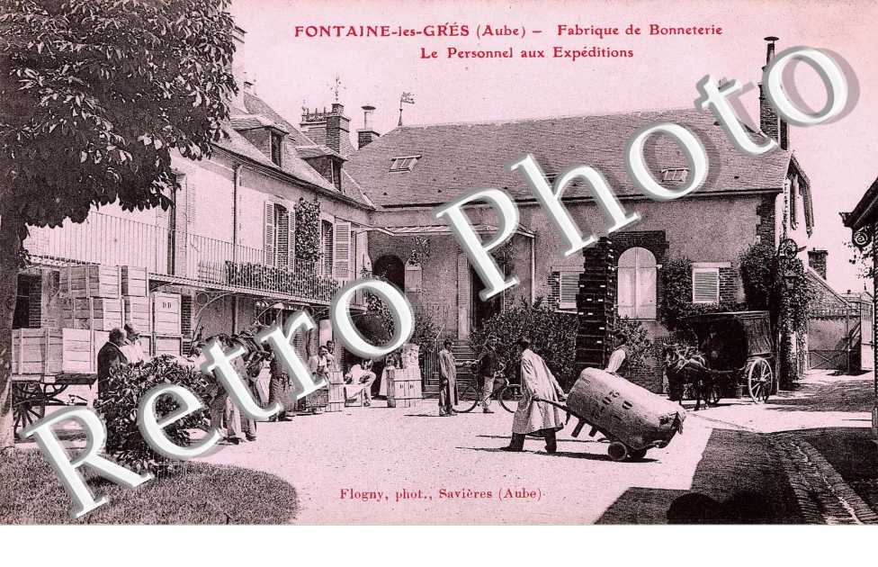 Fabrique de Bonneterie - le personnel aux expeditions