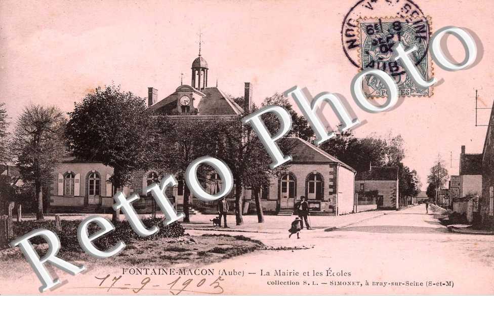 La Mairie et les Ecoles