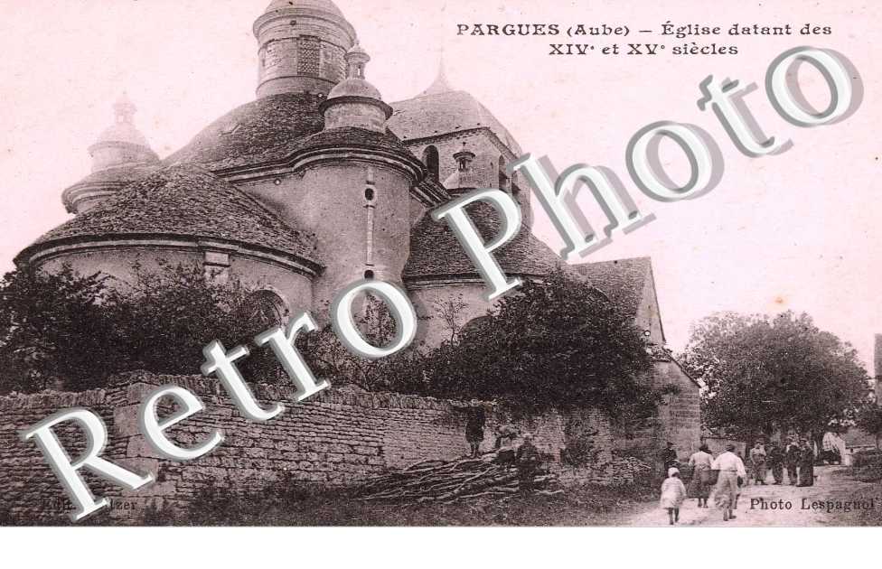 eglise datant des XIVe et XVe siecles