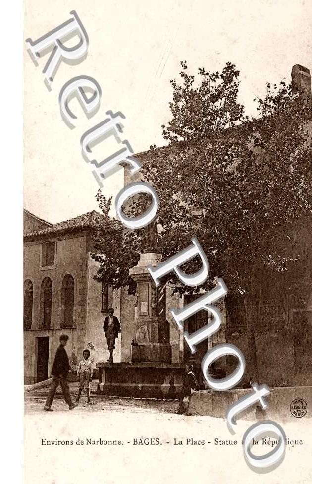 La place, statue de la république
