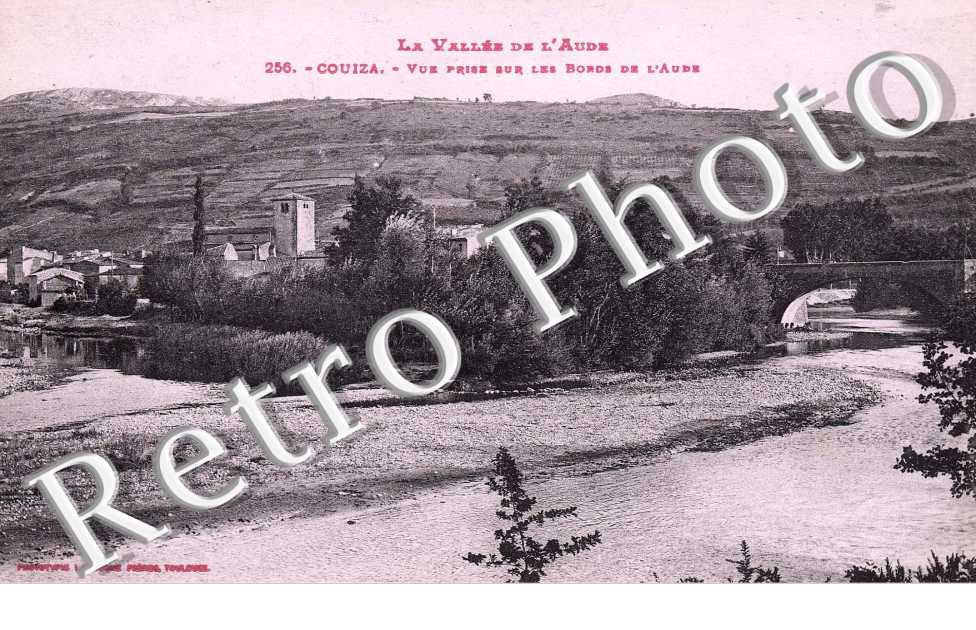 Vue prise sur les bords de l'Aude