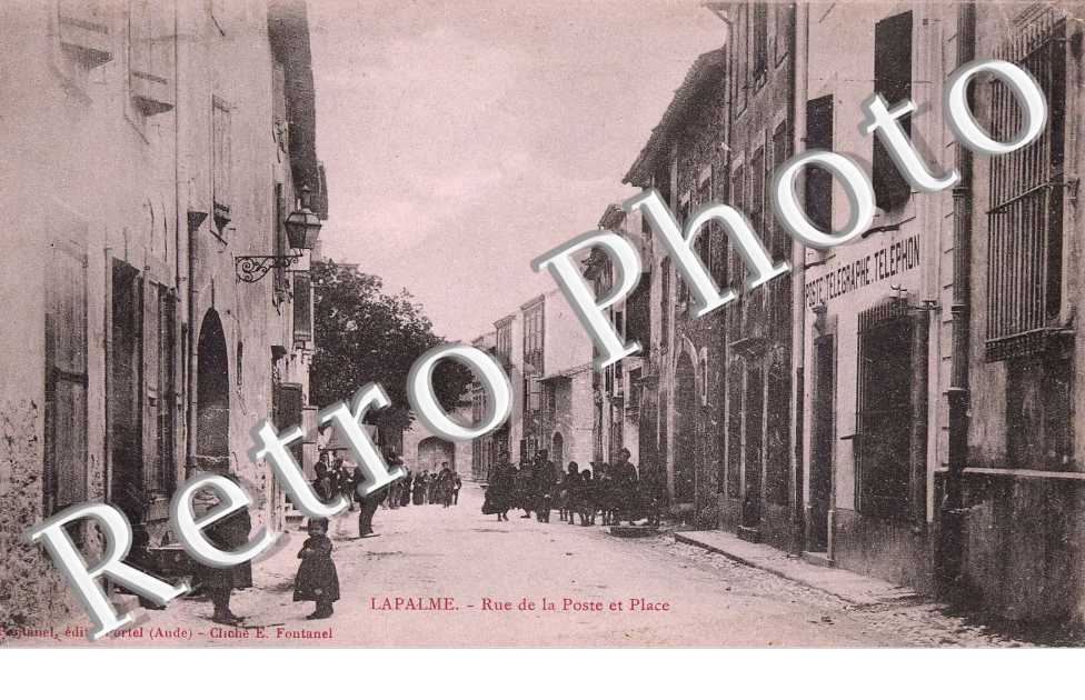 rue de la Poste et place