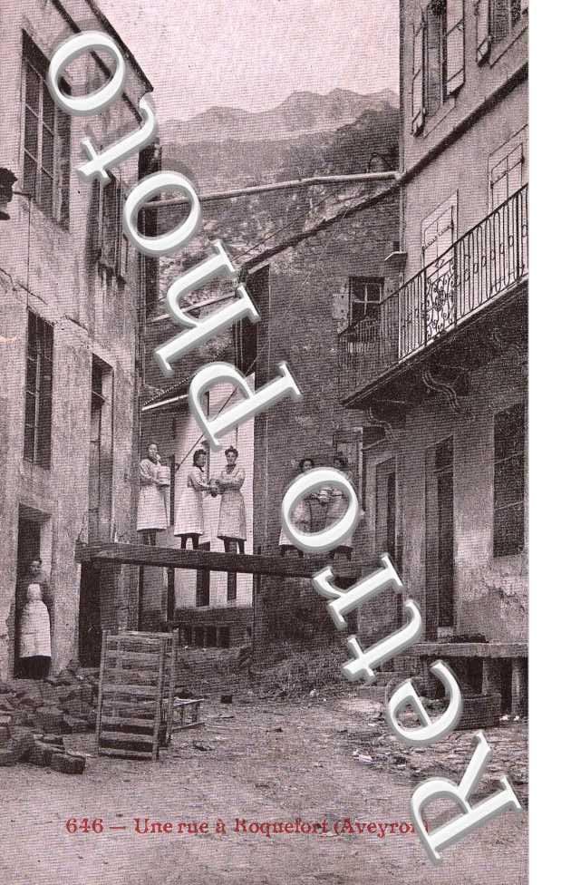 une rue a roquefort