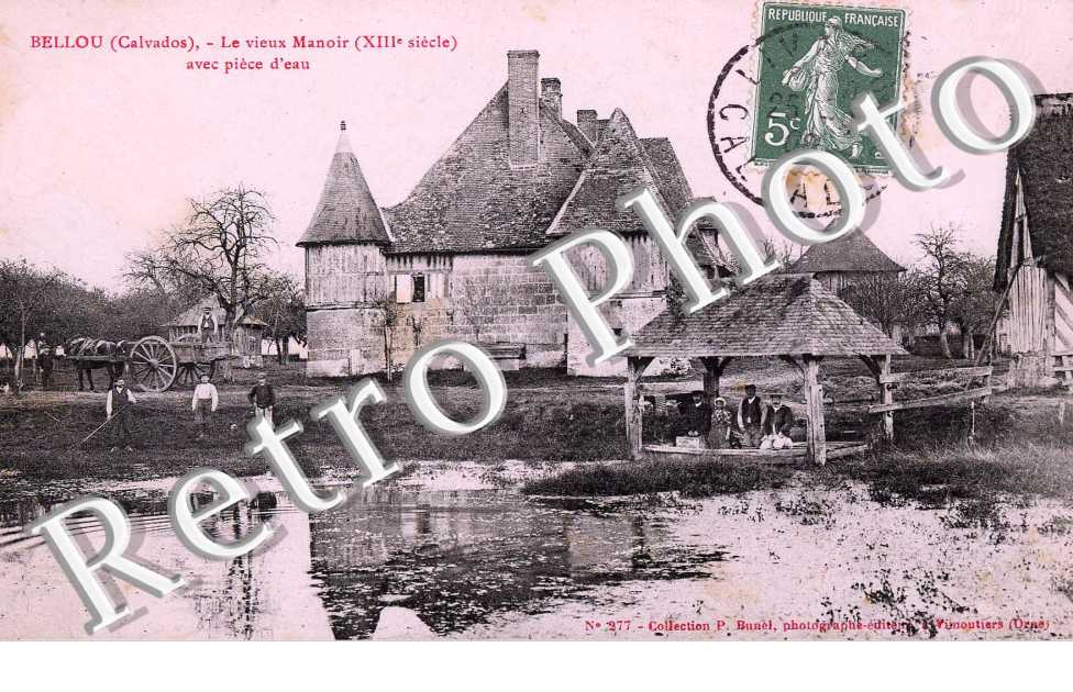 le vieux manoir avec piece d'eau