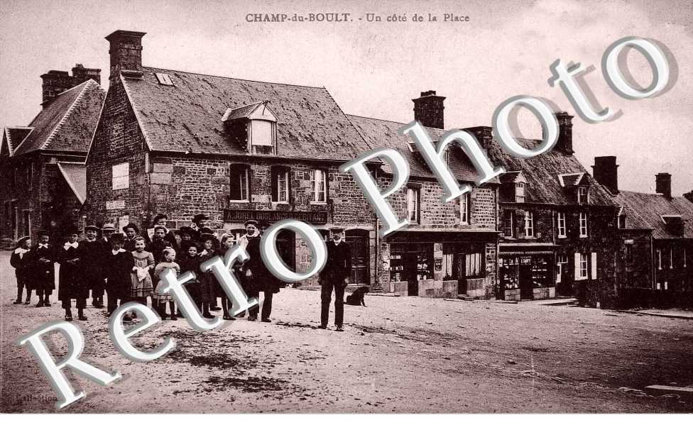 un cote de la place