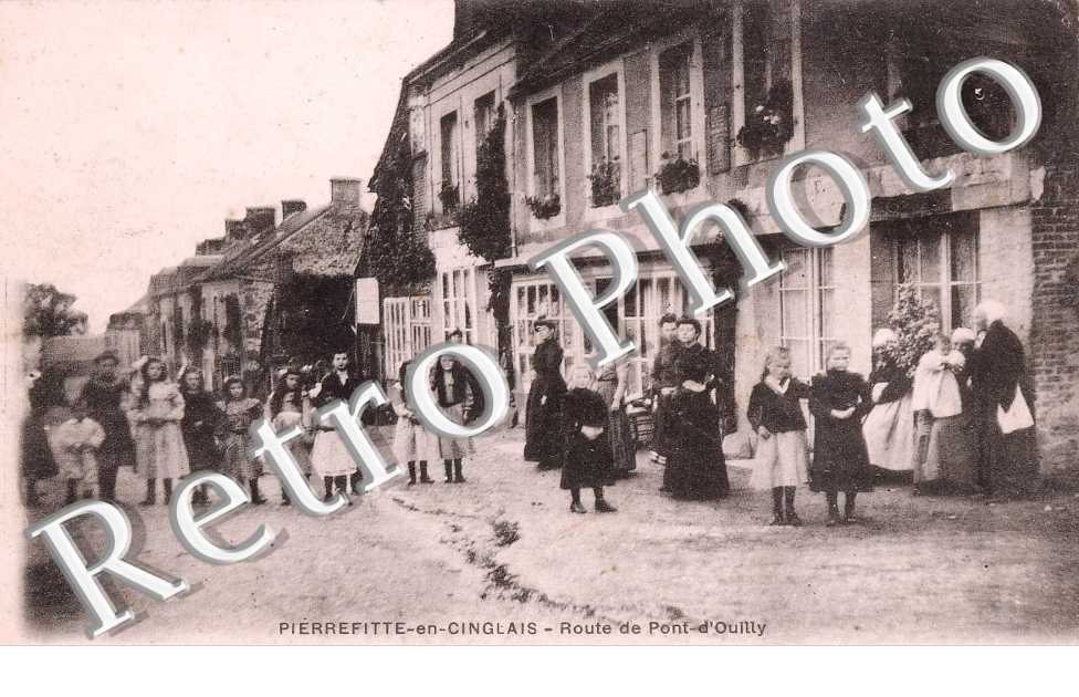 Route de Pont d'Ouilly