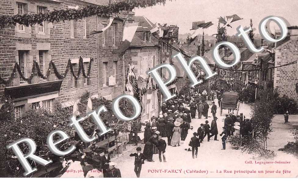 La rue principale un jour de fete