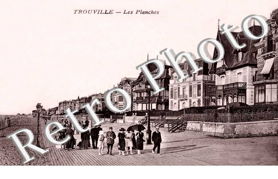 LES PLANCHES