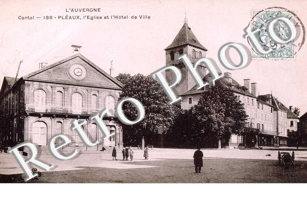 L'eglise et l'hotel de ville