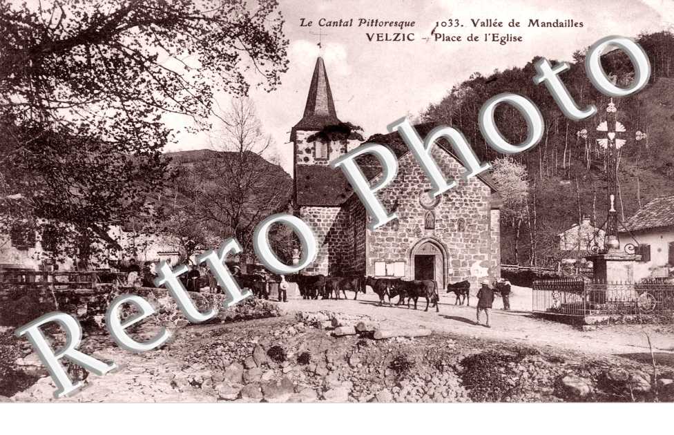 Vallee de Mandailles - Place de l'eglise