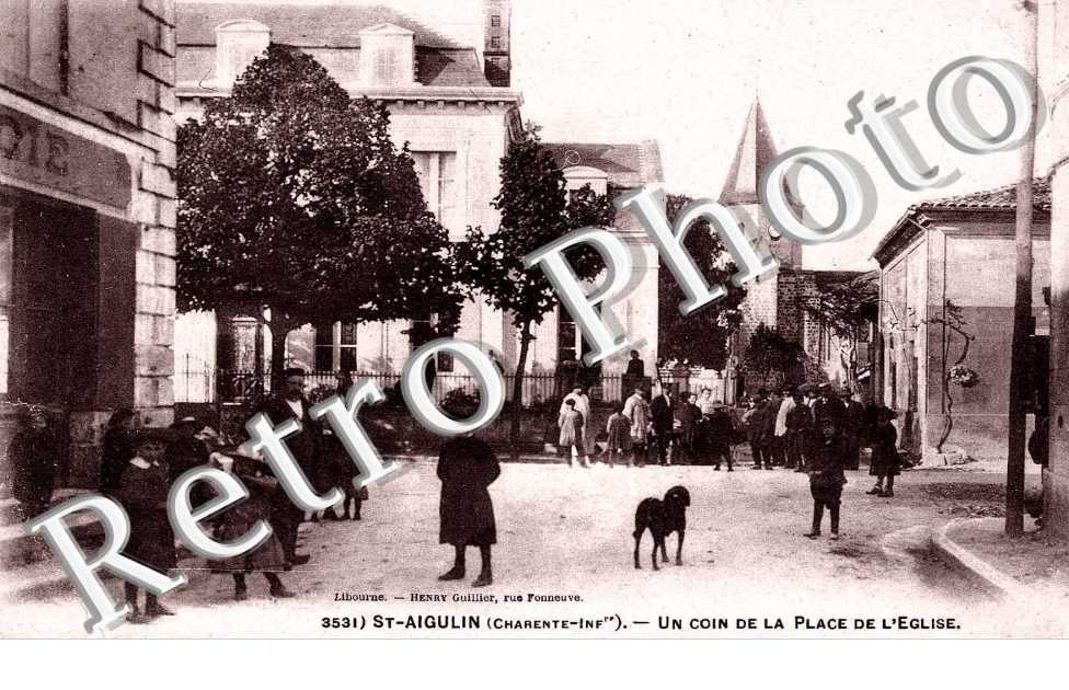 un coin de la place de l'eglise