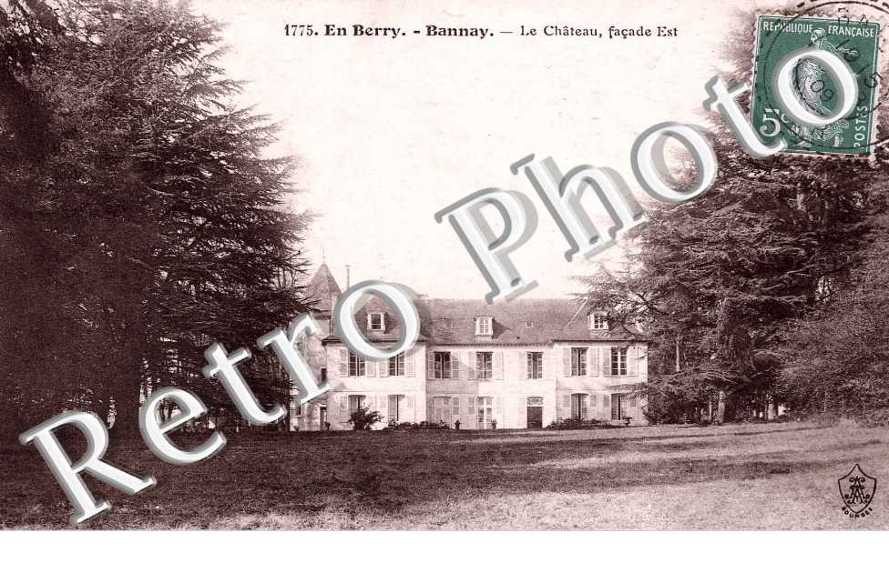 Le Chateau Facade Est