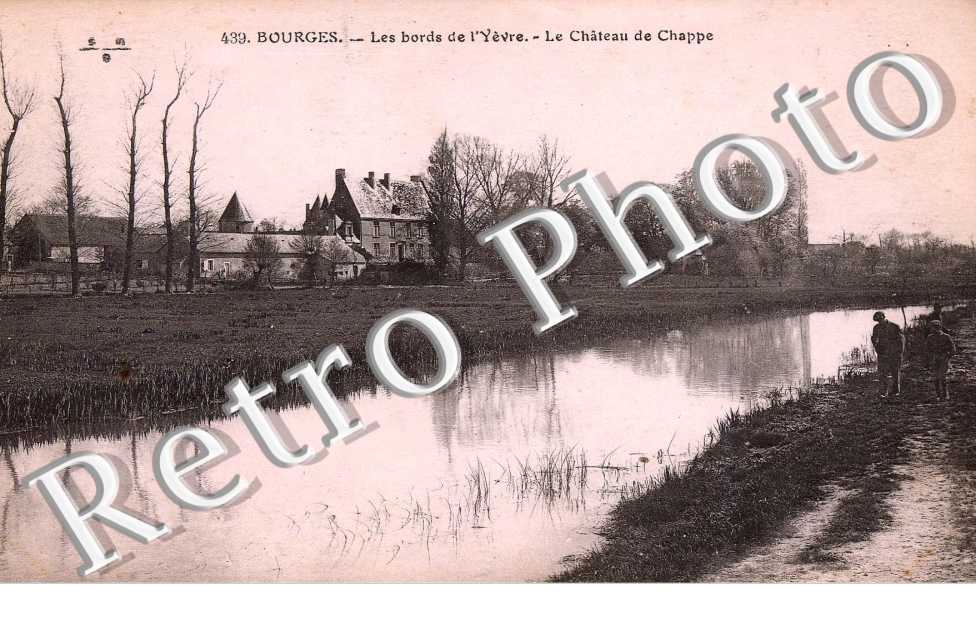 LES BORDS de l'Yevre Le chateau de Chappe