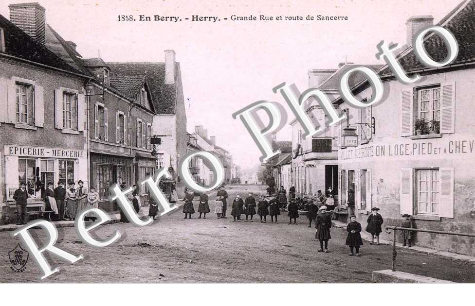 Grande Rue et route de Sancerre