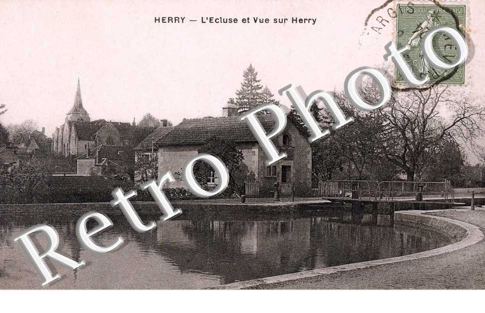 l'ecluse et vue sur Herry