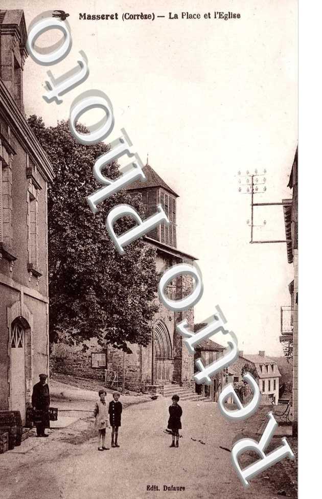 la place et l'eglise