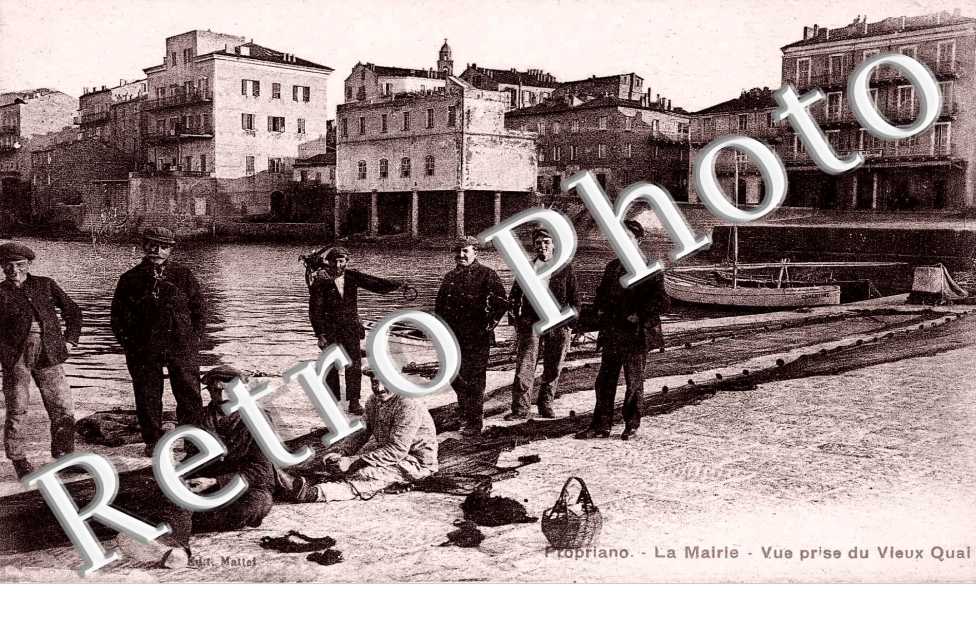 la mairie - vue prise du vieux quai