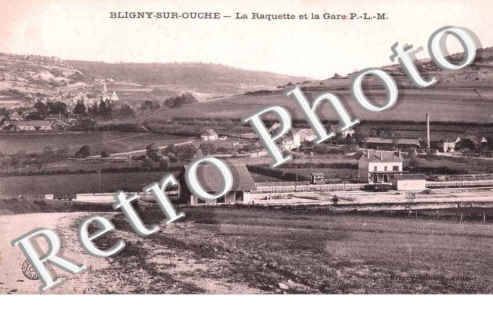 La raquette et la gare