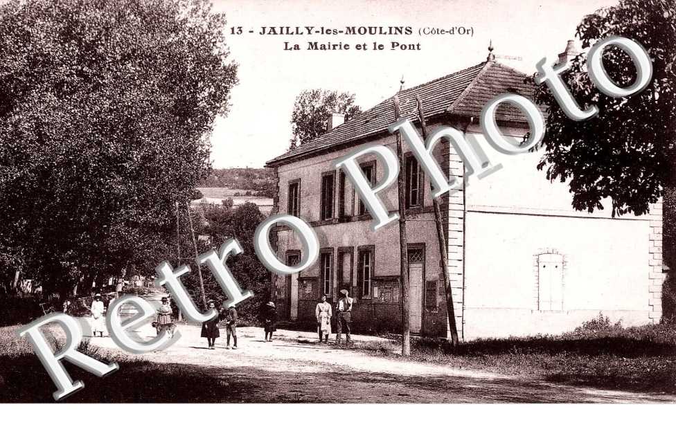 La Mairie et le Pont