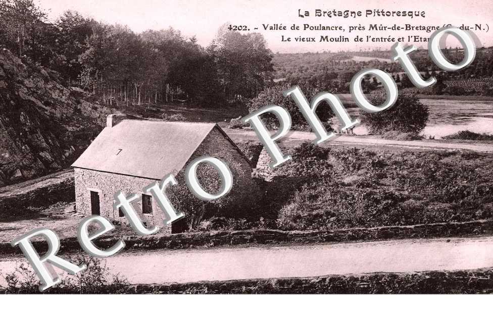 vallee de Poulancre, le vieux moulin de l'entree et l'etang