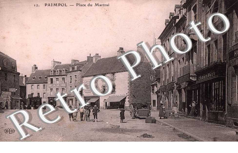 PLACE DU MARTRAI
