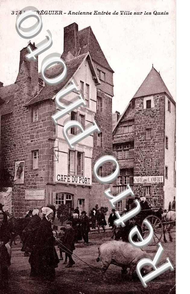 ancienne entree de Ville sur les quais