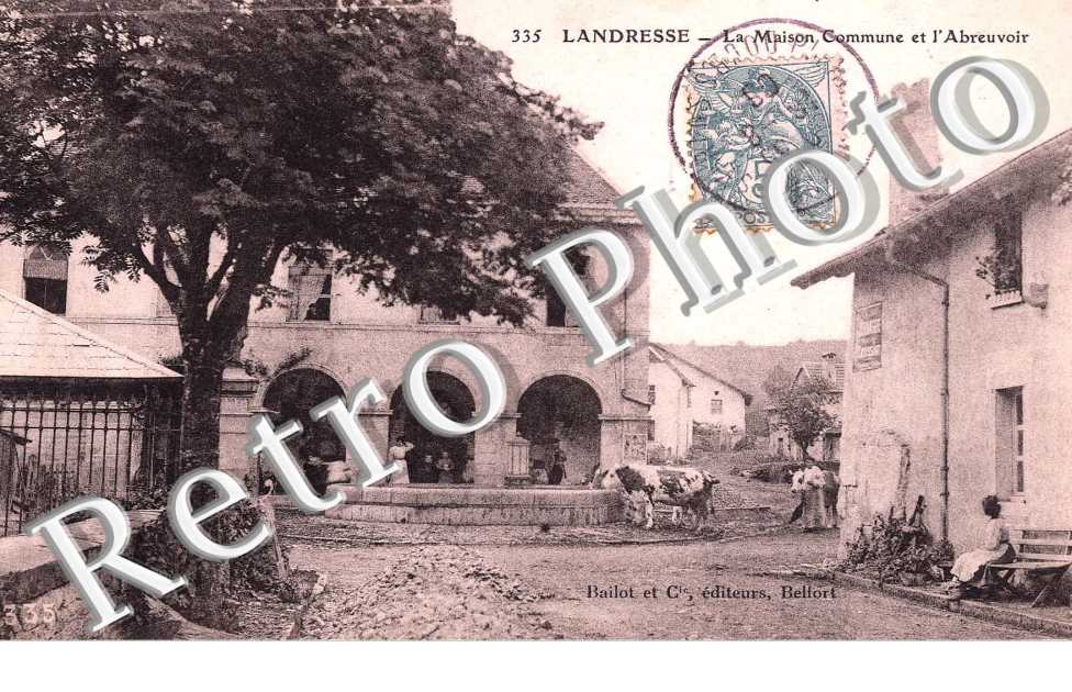 La Maison Commune et l'Abreuvoir