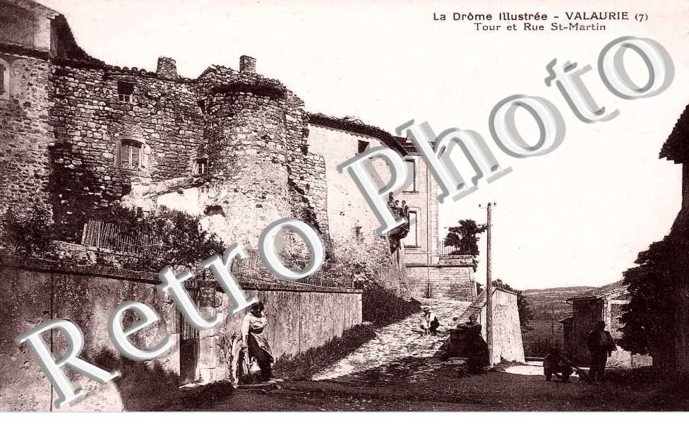 Tour et rue St-Martin